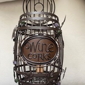 Cork holder